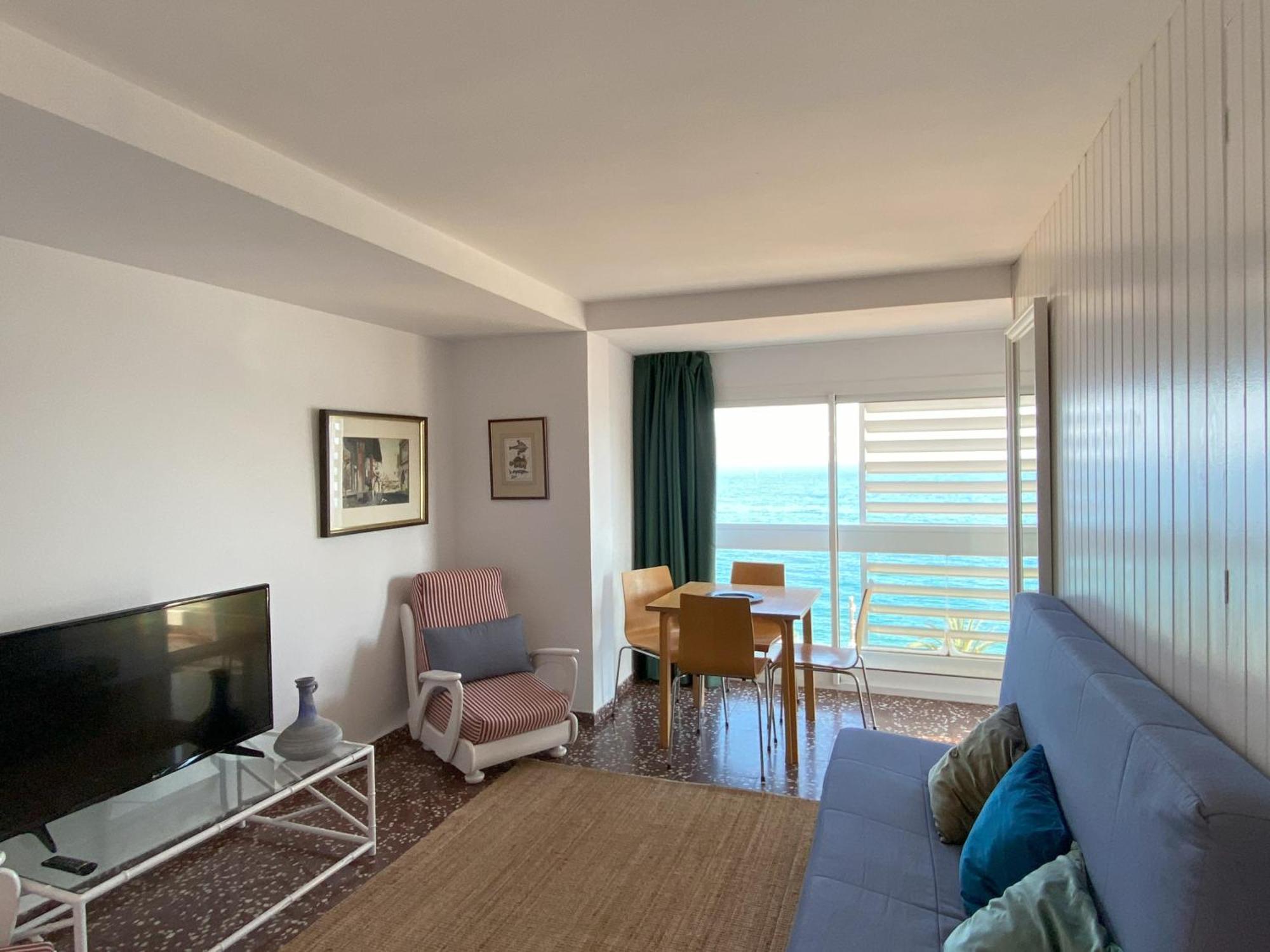 Mediterranean Apartment In Lloret De Mar Next To The Sea Bagian luar foto